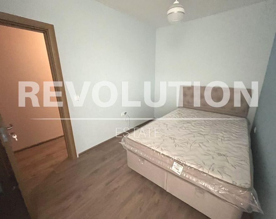 Дава се под наем Тристаен апартамент в Варна, Център - 70 кв.м за 650 € - Снимка #3