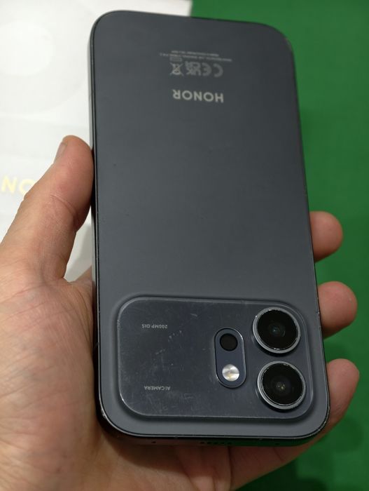 Honor 600 256 gb Ram 8+8 5G