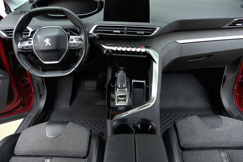 Гумени стелки за Ауди А4/ Audi A4  след 2016 год.