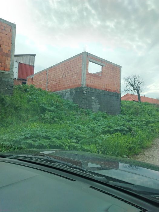 Vând proiect in dezvoltare lângă Arad
