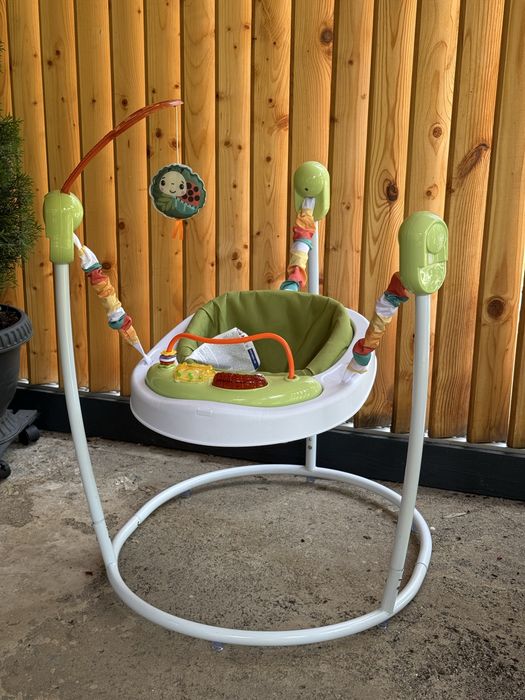 Centru activitati cu jumper bebe