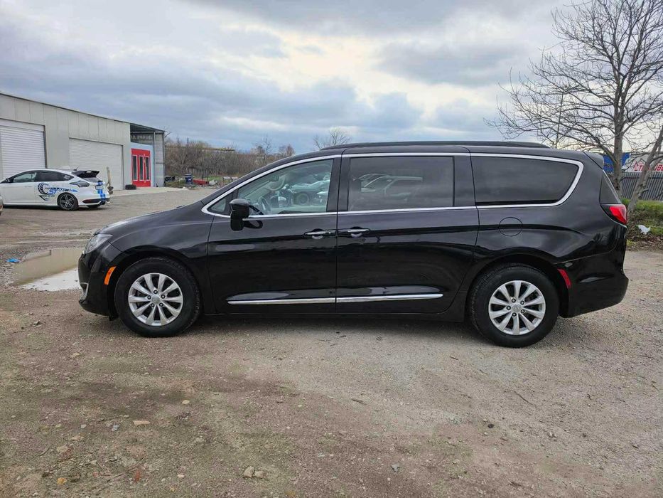 Chrysler Pacifica Touring L 3.6