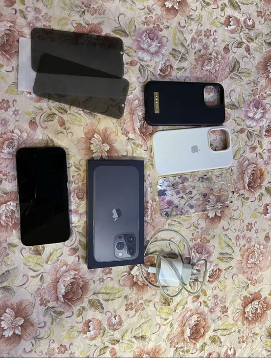 iPhone 13 Pro Graphite 128GB Impecabil Full Box + Huse