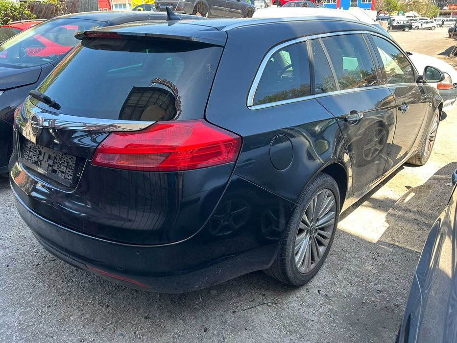 Opel Insignia 2.0 CDTI Automat / Опел Инсигния 2012 година на части
