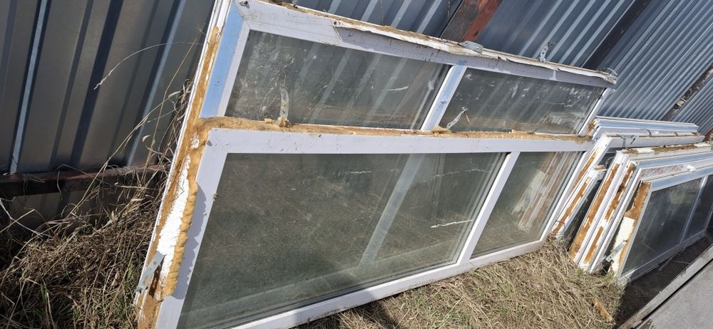 Продам пластиковые рамы