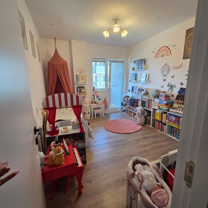 Apartament cu 3 camere, cu balcon 68mp + 23mp zona Baciu