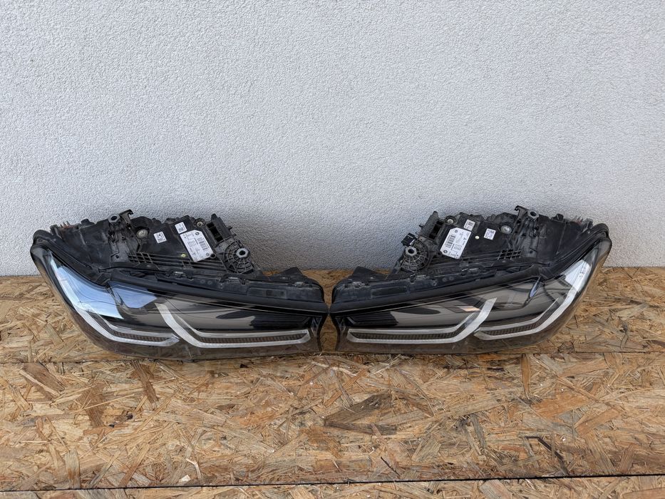 Set far stanga dreapta BMW G30 G31 LCI Facelift Full LED Adaptiv Black