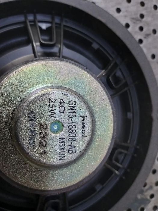 Boxa audio stanga fata ford puma j2k cf7 gn1518808ab