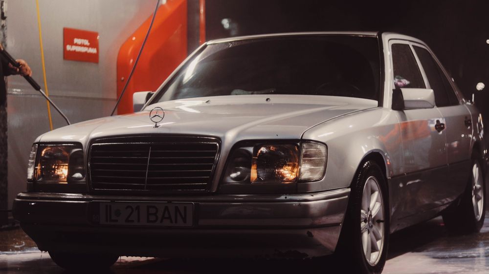 MERCEDES-BENZ E-Class 1995 — imagine 5
