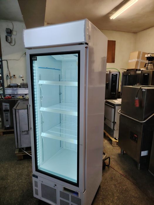 Frigider Vitrina profesională