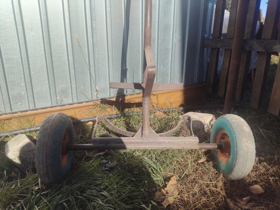 тачка для воды под флягу.