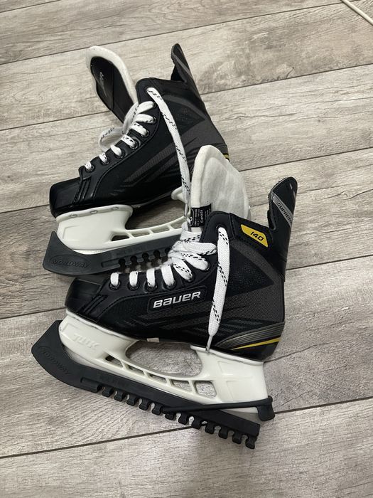 Коньки шлем Bauer