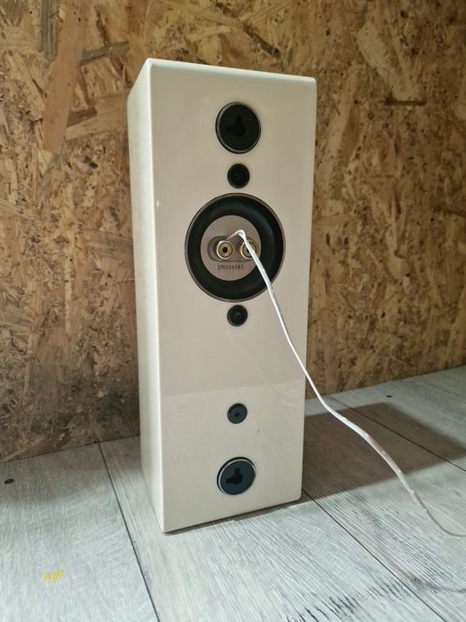 Boxa Monitor Radius 180 HD