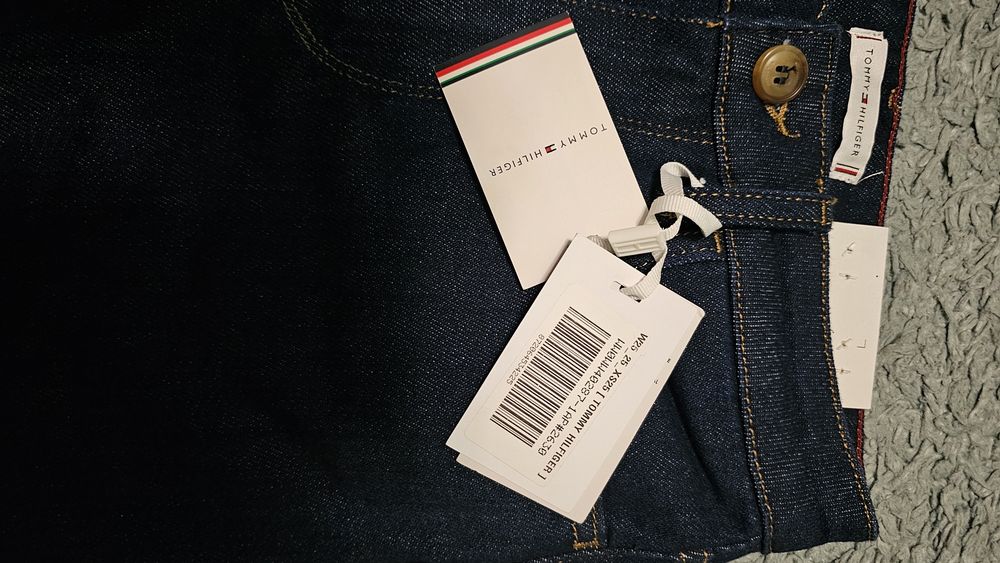 Нови дамски дънки Tommy Hilfiger