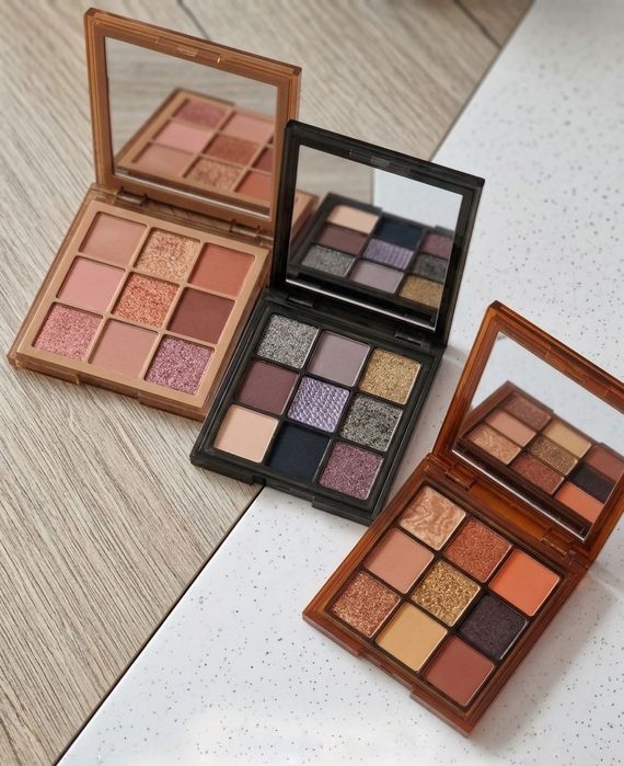 Huda beauty палитри за очи