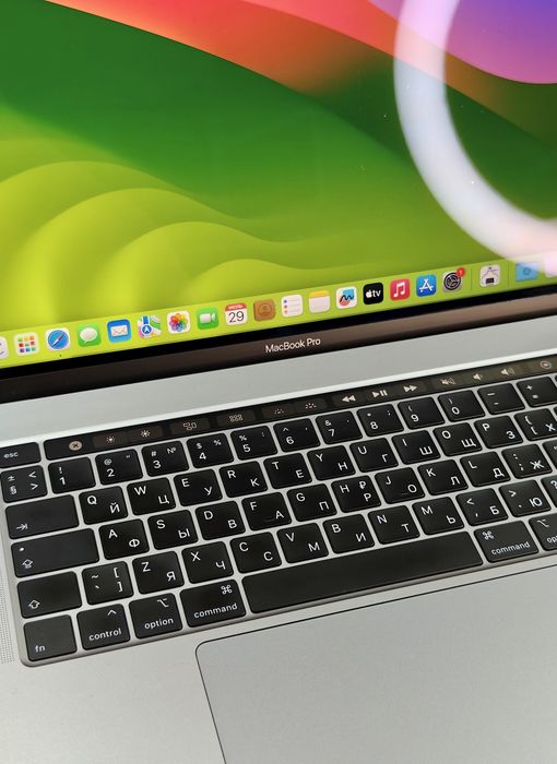 MacBook Pro 16 | Core i7 | 32Gb ОЗУ | 512гб | TouchBar Apple