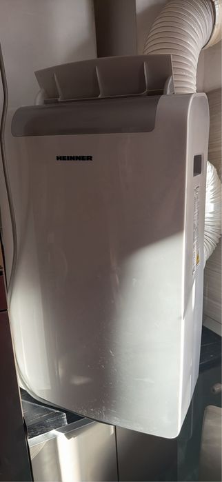 Vand aer conditionat portabil de 12000Btu Heinner