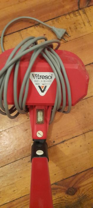 ПромоФренски Уред за почистване на фуги на плочки от различен материал