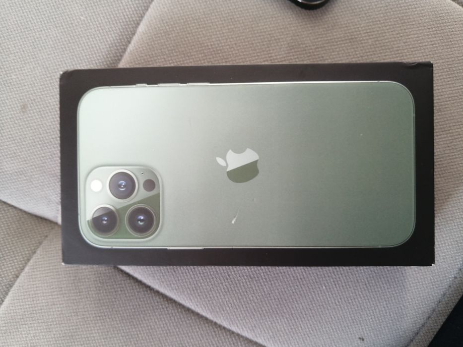 Продам IPhone Apple 13 pro Max