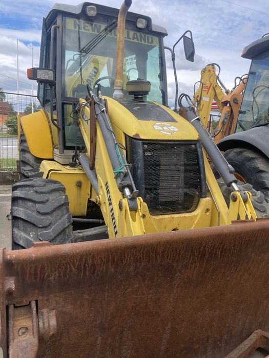 Buldoexcavator de inchiriat