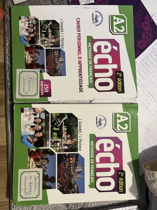 Учебник и учебна тетрадка по френски écho A2