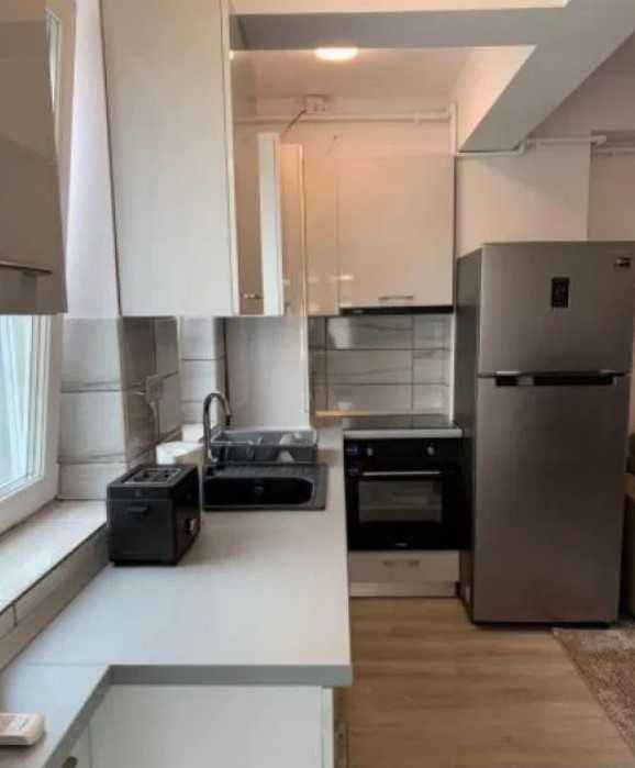 Дава се под наем Четиристаен апартамент в Пловдив, Център - 99 кв.м за 255 € - Снимка #3