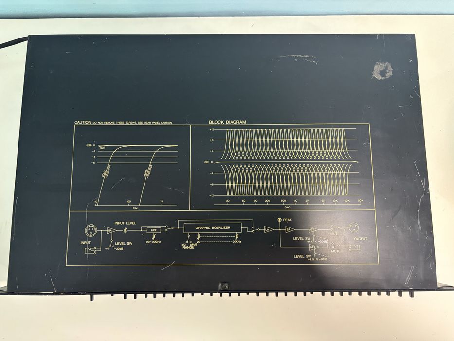 Yamaha equalizer Q2031A