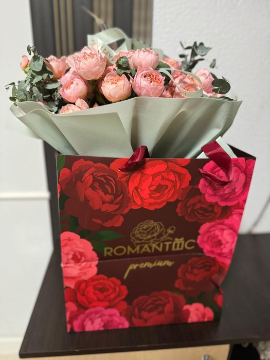 Продам розы от Romantıc подарили сегодня