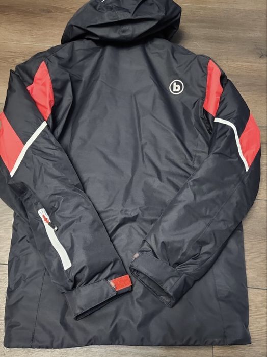 Geaca SKI ca noua folosita la o singura tura