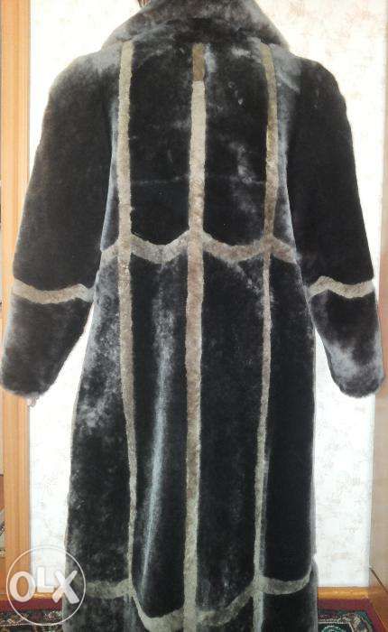 Продам мутоновую шубу