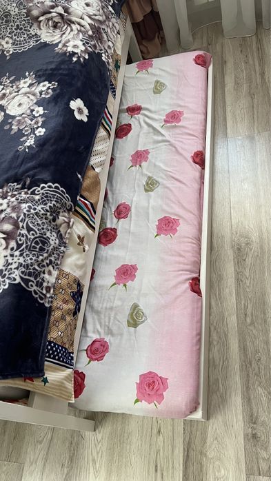 Продам кровать, дополнительное спальное место