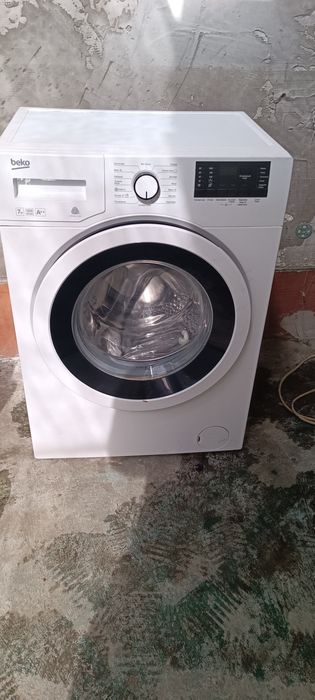 Продам стиральную машину 7кг