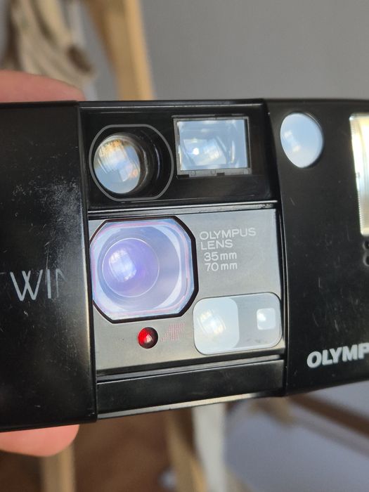 Olympus af 1 twin compact point and shoot
