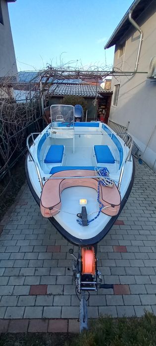 Ansamblu barcă-motor-peridoc
