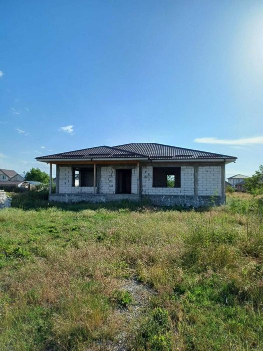 Casa in construcție