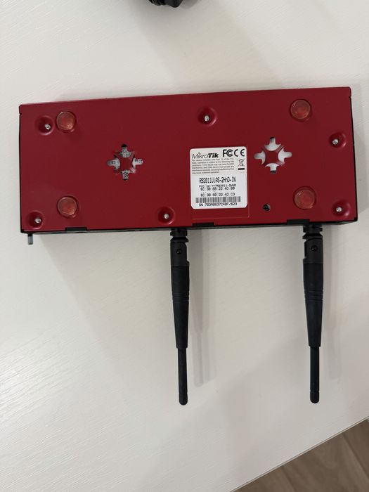 Маршрутизатор Mikrotik RB2011UiAS