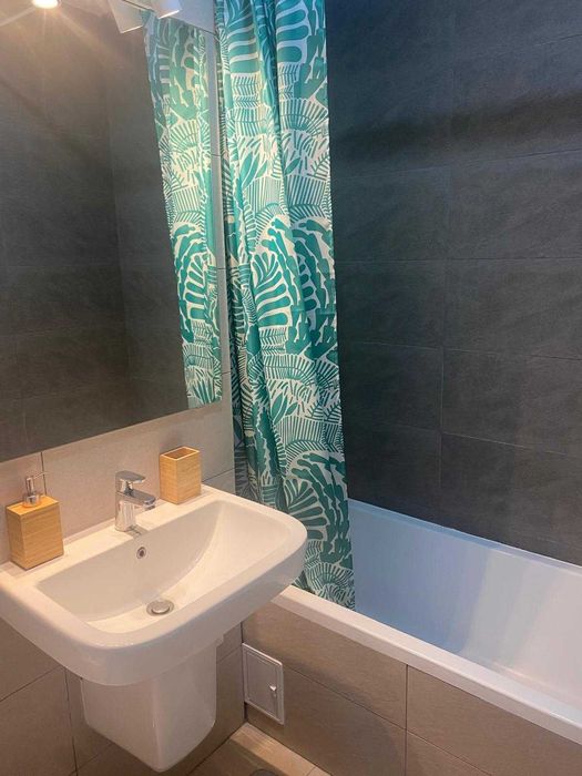 Ofer spre inchiriere apartament 2 camere in Complex Baba Novac Residence, et. 3/8 si loc de parcare suprateran.