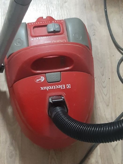 Продам Пылесос.Электролюкс