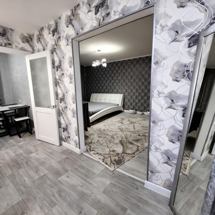 По часам в 6 ом . Чисто .