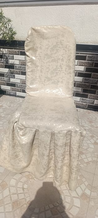 50 та стул сотилади