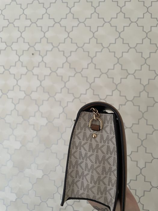 Продам сумку Michael Kors