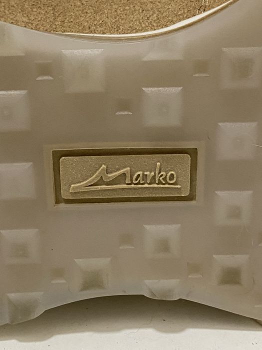 Продам кроссовки.