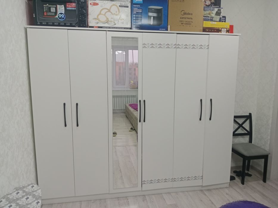 Здравствуйте продам шкаф