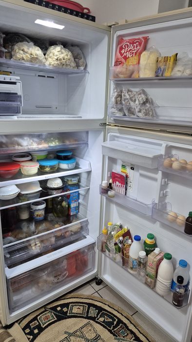 Холодильник Samsung