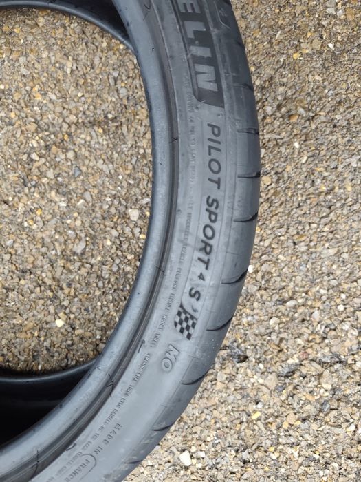245/35/20" 2бр Michelin pilot sport 4 s, dot0022