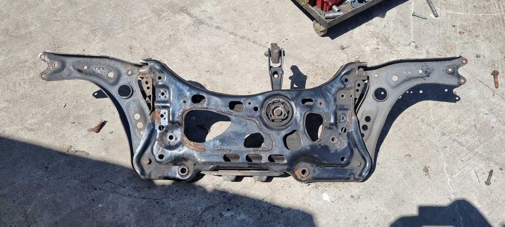 Punte fata / cardru motor VW Golf 7 , Skoda octavia 3 , Audi A3 8V