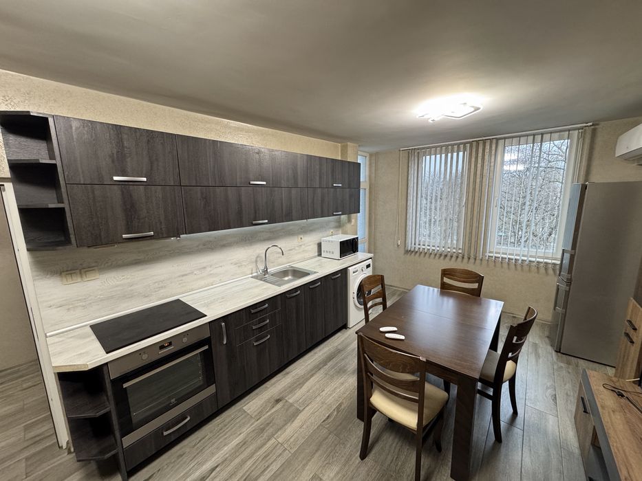 Продавам апартамент в Центъра