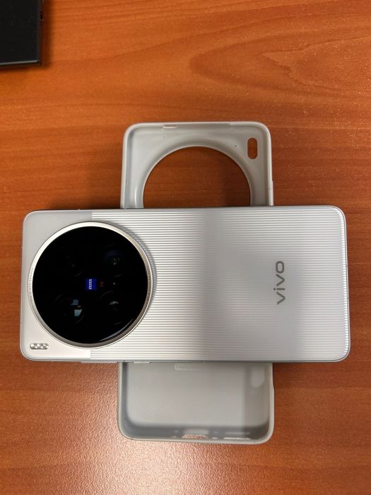 Vivo x200 ultra 16 gb Ram 512 gb memorie