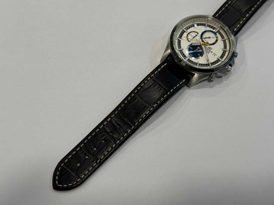 Мъжки часовник Casio Edifice EFV-520