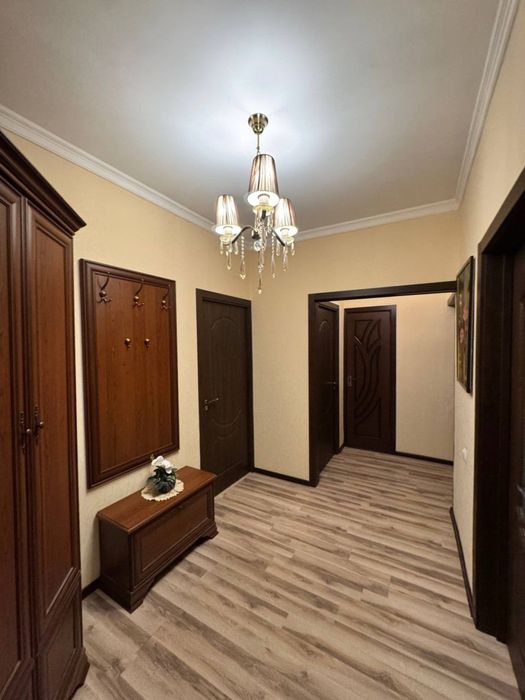 Продаётся квартира (Ориентир Рисовый Базар)